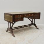 1556 5101 WRITING DESK